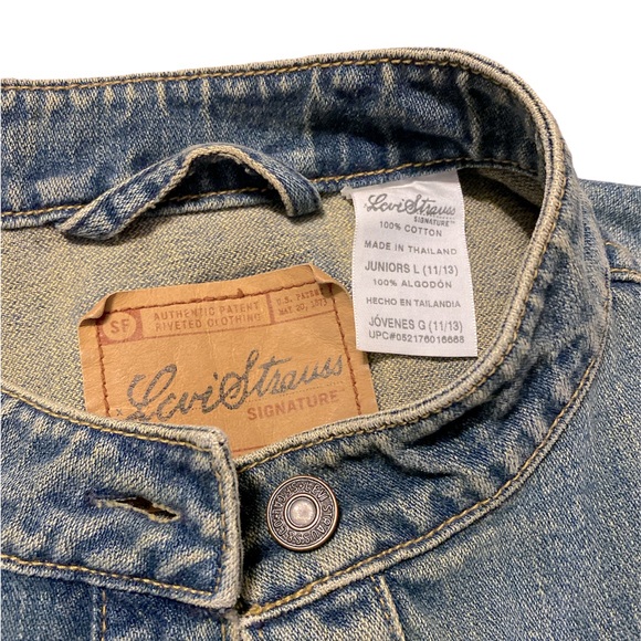Seriously Amazing LEVI’S Slim Cropped Denim Jacket, Size Juniors Large - Picture 2 of 7